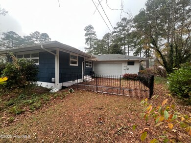 1117 S 1st St, Smithfield, NC 27577 - photo 3