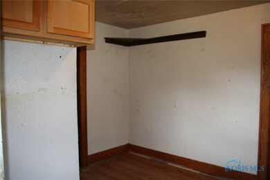 503 W 4th St, Genoa, OH 43430 - photo 7