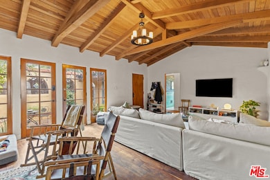 11623 Otsego St, North Hollywood, CA 91601 - photo 4