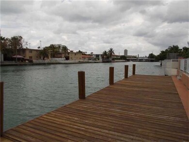 Waterfront/Dock/Pier