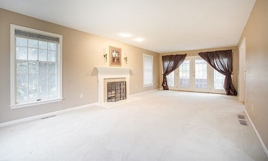 14 Horseshoe Ln, Wilbraham, MA 01095 - photo 5