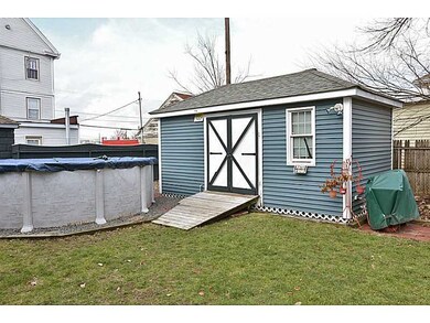 126 Woodbine St, Pawtucket, RI 02860 - photo 5