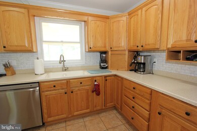 25 William St, Walkersville, MD 21793 - photo 5