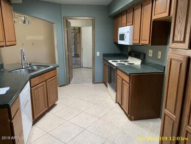 14026 N Palm Ridge Dr W, Sun City, AZ 85351 - photo 5