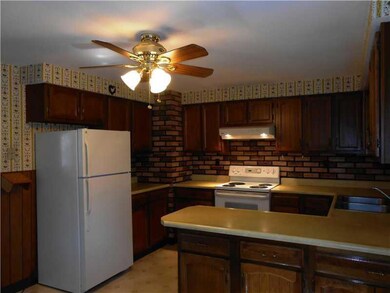 Kitchen. newer stove and the...