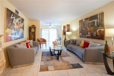 LIVING & FLORIDA ROOM