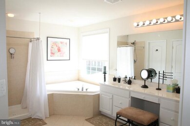 1 Rick Michael Way W, Brunswick, MD 21758 - photo 2