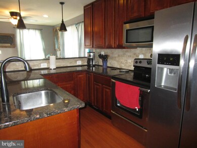 8433 Bay Dr, Pasadena, MD 21122 - photo 3