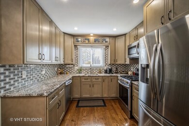 2088 Sherwin Ave, Des Plaines, IL 60018 - photo 6