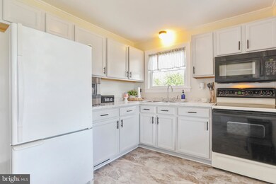 324 Fairmount Ave, Waynesboro, PA 17268 - photo 5