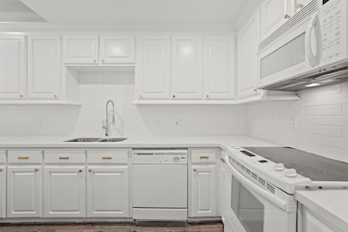 2010 Stoney Brook Dr unit 1, Houston, TX 77063 - photo 7