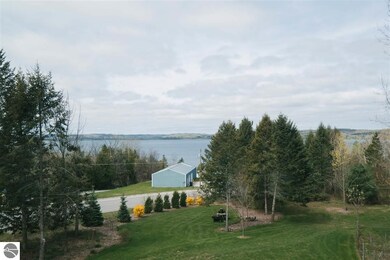 7363 E Lakeview Hills Rd, Traverse City, MI 49684 - photo 3