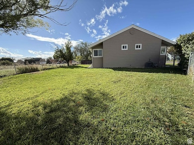 688 Birch Cir, Price, UT 84501 - photo 4