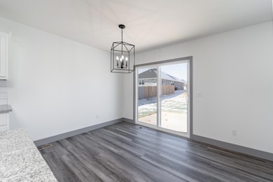 611 N Eagle Park Circle-10