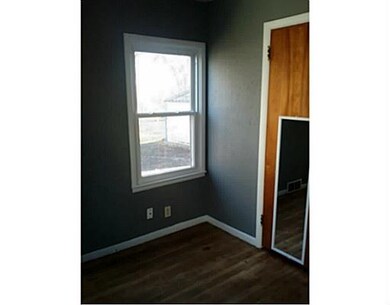 3833 E 25th St, Des Moines, IA 50317 - photo 7