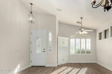 2432 E Darrel Rd unit II, Phoenix, AZ 85042 - photo 7