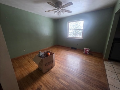 429 Paris Colliers Rd, Burgettstown, PA 15021 - photo 7