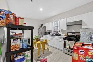 78 Treacy Ave, Newark, NJ 07108 - photo 4