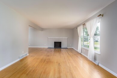 Living Room & Fireplace