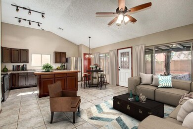 Avenida Del Sol (7) Staged KitchenFamily