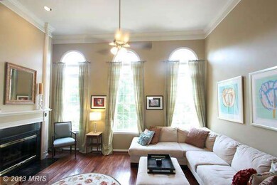 2406 Garnett Dr, Alexandria, VA 22311 - photo 7