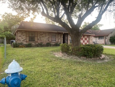 8823 Rutherford Ln, Houston, TX 77088 - photo 3
