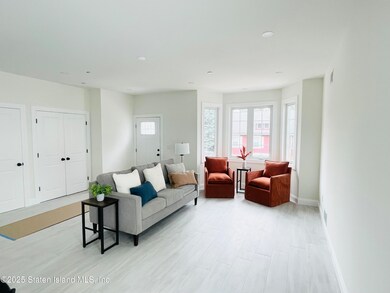 137 141 butler liing room