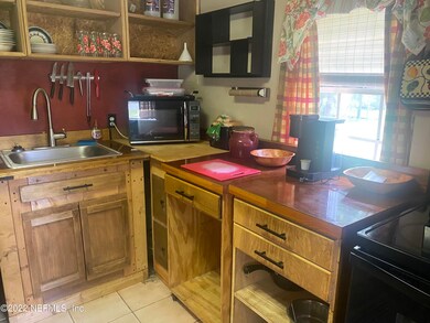 DDEA85F5-D437-4B78-B939-880876D05CA6