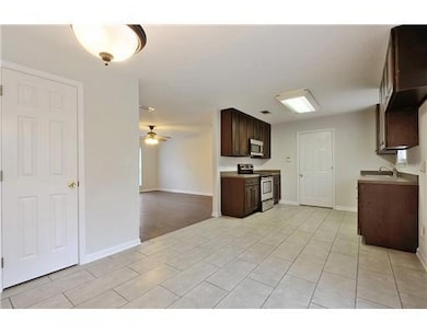 972 Pokai Ct, Diamondhead, MS 39525 - photo 4