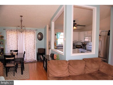 426 Musket Dr, Morrisville, PA 19067 - photo 6