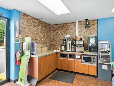 2420 Calumet Dr, Sheboygan, WI 53083 - photo 3