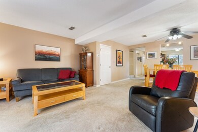 33 Apple Tree Hill Rd, Hopkinton, MA 01748 - photo 4