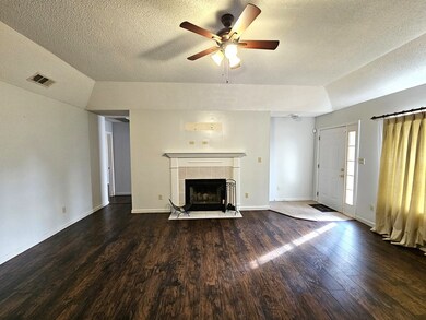 132 Stepping Stone Ln, Albany, GA 31721 - photo 2