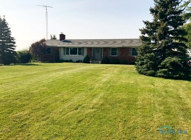 Front Yard & Front of House