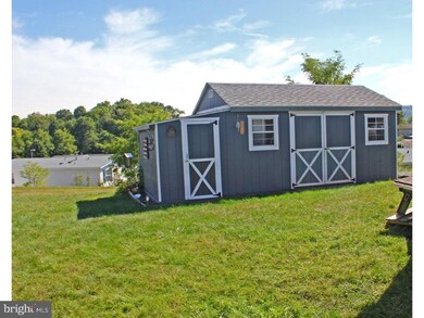 121 Ritz Ave, Reading, PA 19606 - photo 6