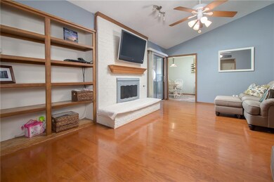 3604 Peregrine Dr, Norman, OK 73072 - photo 2