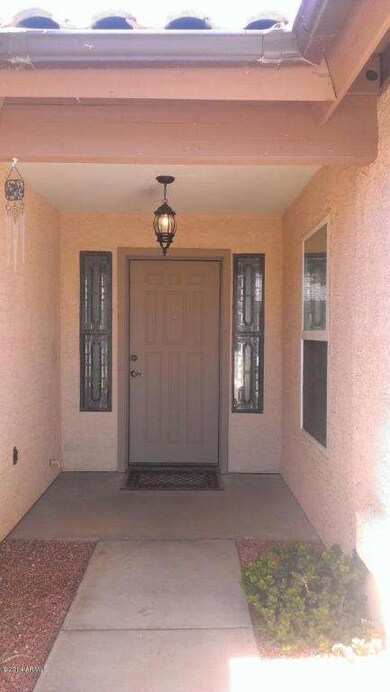 Walk in entry to front door