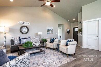 6269 W Los Flores Ct unit Lot 3 Block 5 Oaks W, Meridian, ID 83646 - photo 5