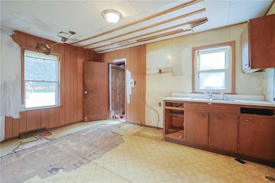 5 Lees Ln, Chepachet, RI 02814 - photo 3
