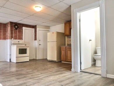96 Nonotuck Ave unit 1R, Chicopee, MA 01013 - photo 2