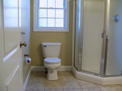 43 Pratt St unit RIGHT SIDE, Taunton, MA 02780 - photo 7