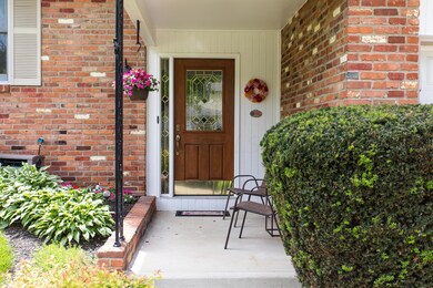 1585 Scottsdale Ave, Columbus, OH 43235 - photo 4