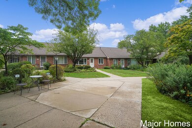 2310 Radcliff Village Dr SE unit 6, Grand Rapids, MI 49546 - photo 6