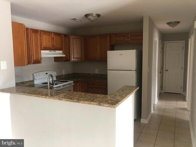 100 Chesterfield Ln unit 303, Stafford, VA 22556 - photo 5