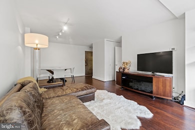 Dupont East Condominium unit 204, Washington, DC 20036 - photo 3