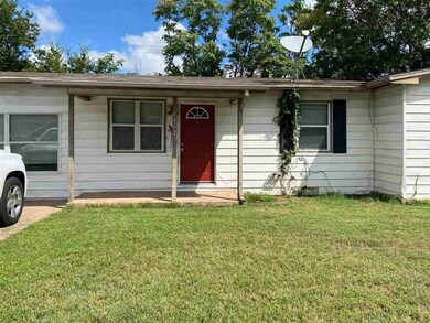 1402 Pratt Ct, Wichita Falls, TX 76302 - photo 2