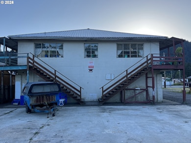 432 2nd Ave, Powers, OR 97466 - photo 7