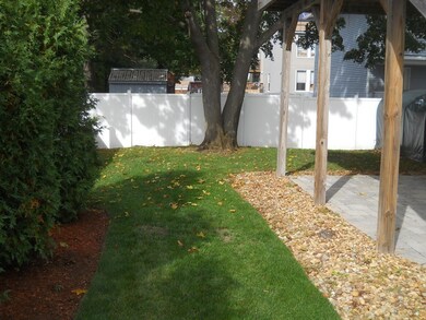 10-12 Pinedale Ave, Methuen, MA 01844 - photo 7