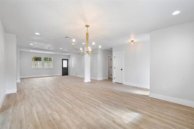 4949 Eppes St, Houston, TX 77021 - photo 4