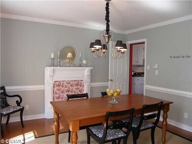 Dining Room - Formal Dining Room/Engineered Hardwo